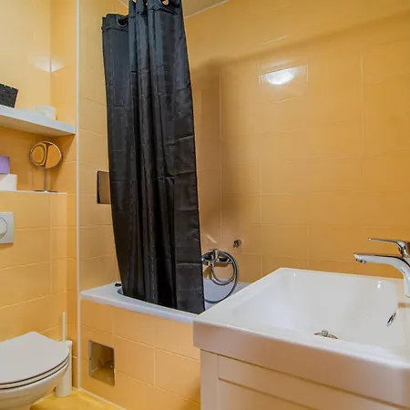 Flexible Selfcheckins 90 - Zagreb - Garage - Loggia Lägenhet Exteriör bild