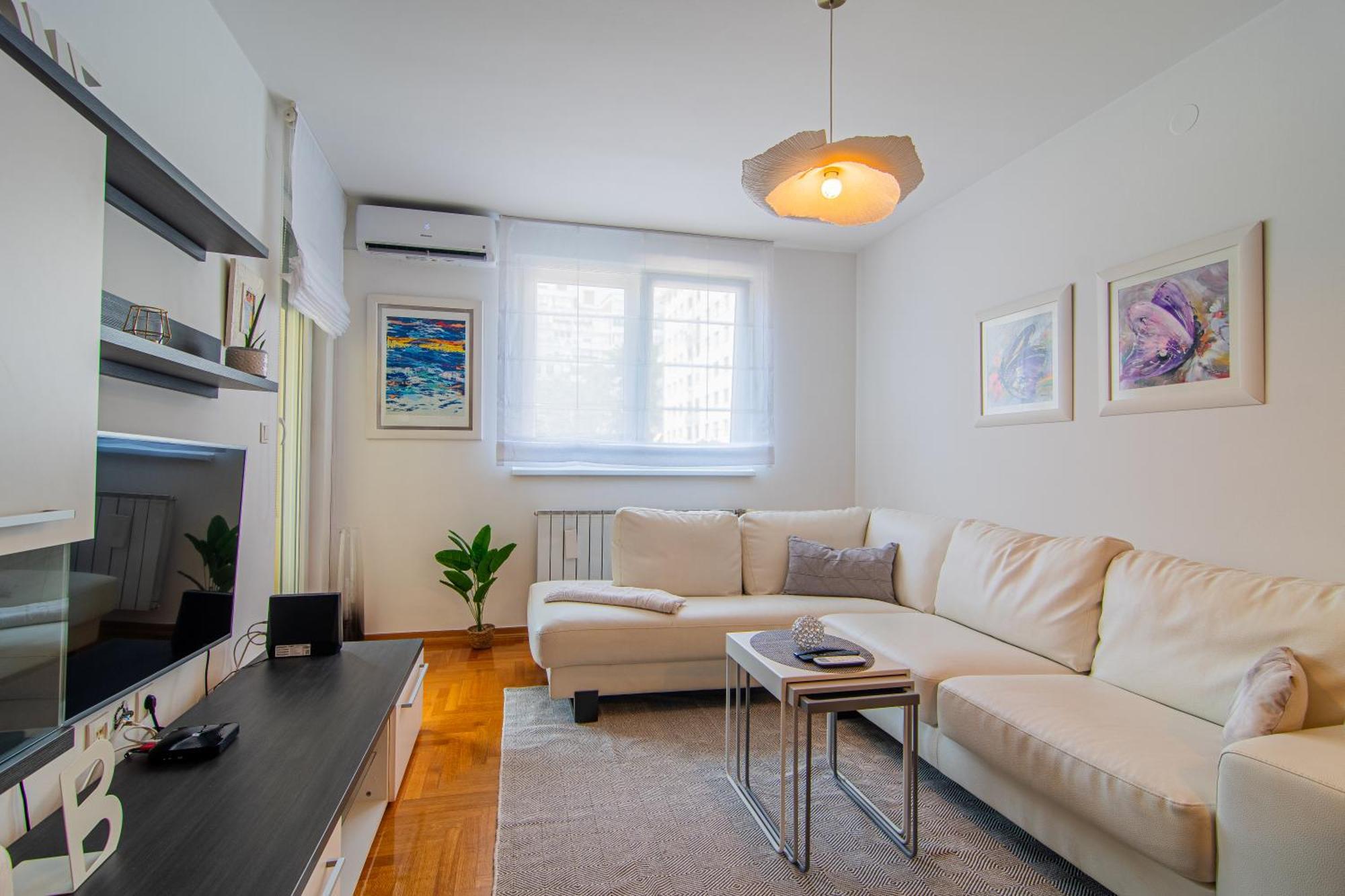 Apartment Flexible Selfcheckins 90 - - Garage - Loggia